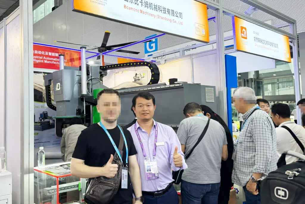 BCAMCNC-5-axis-CNC-router-live-demo-canton-fair